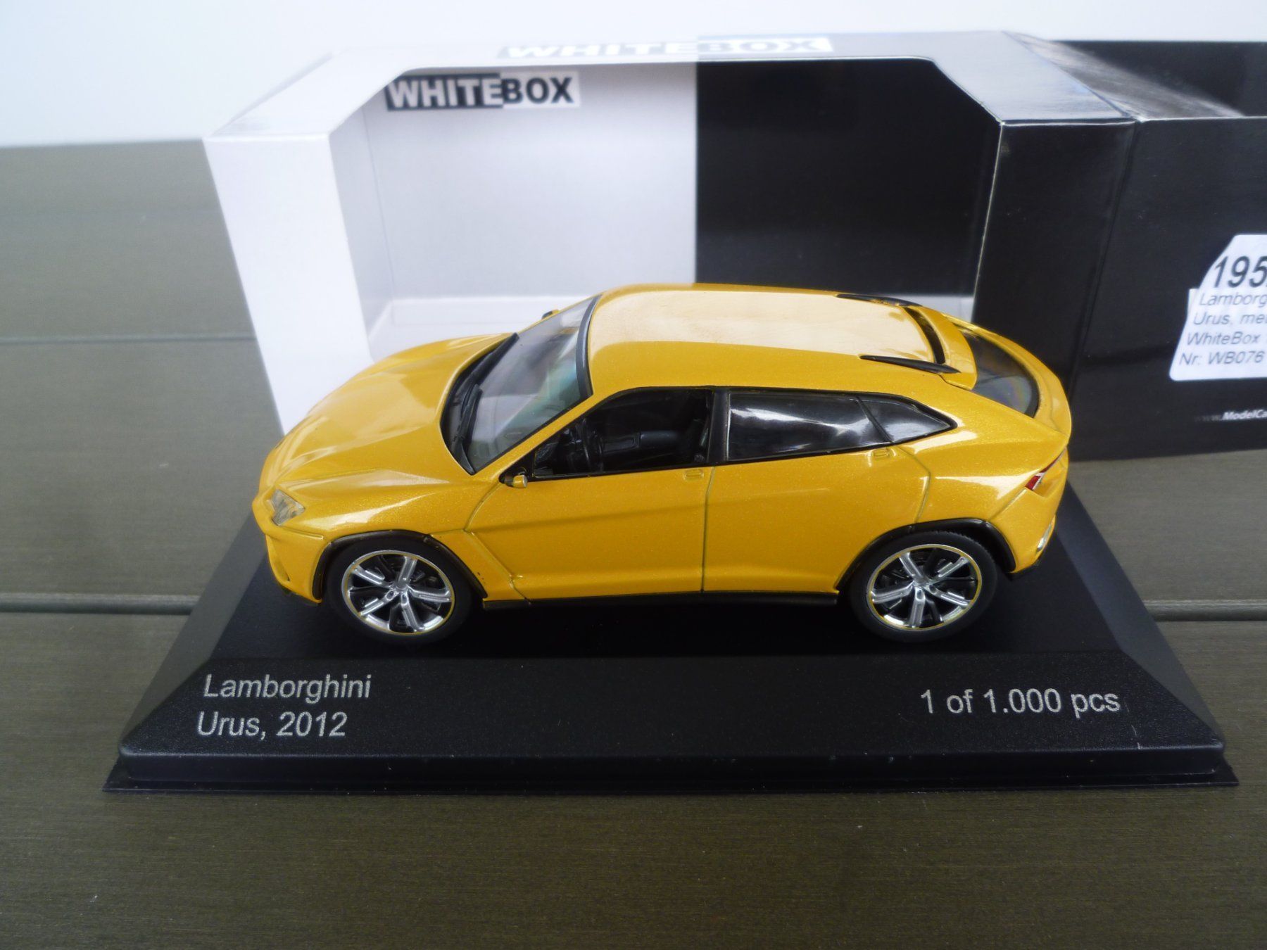 Lamborghini Modellini d'auto: Lamborghini Urus (2012) – Nuovo e nell'imballaggio originale da Flawil venduto da Imperiosud 1