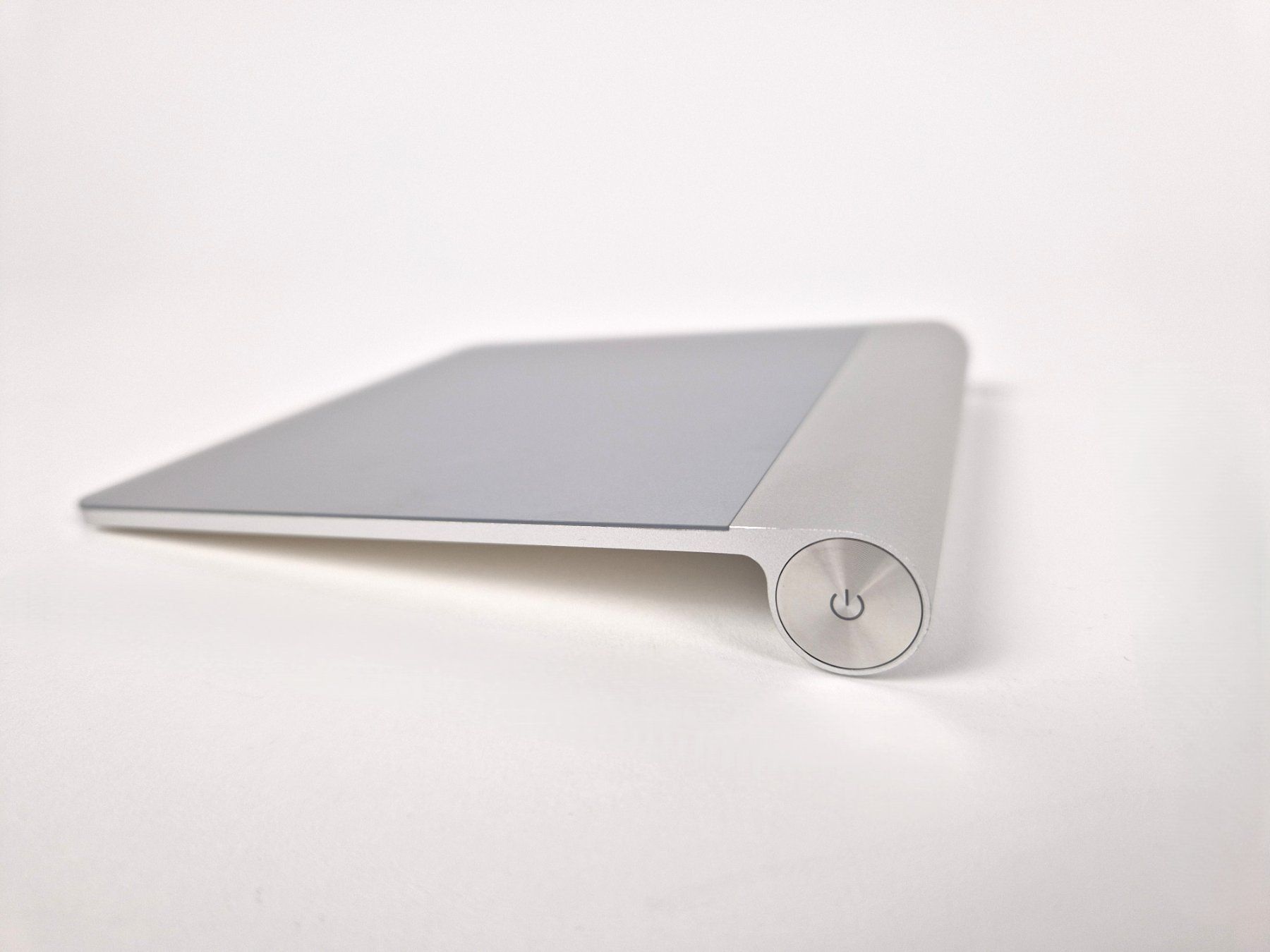 Apple Maus: Apple Magic Trackpad, 1. Gen. Model-Nr: A1339 – Gebraucht aus Basel von Restwert_Basel 2