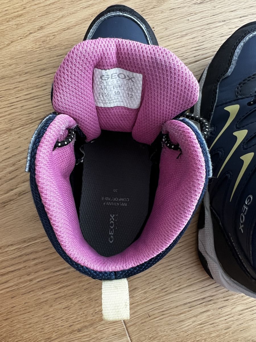 Geox Schuhe für Jungen: Chaussures d'hiver Geox, taille 30 – Gebraucht aus Romanel-sur-Lausanne von RitaPereira 5