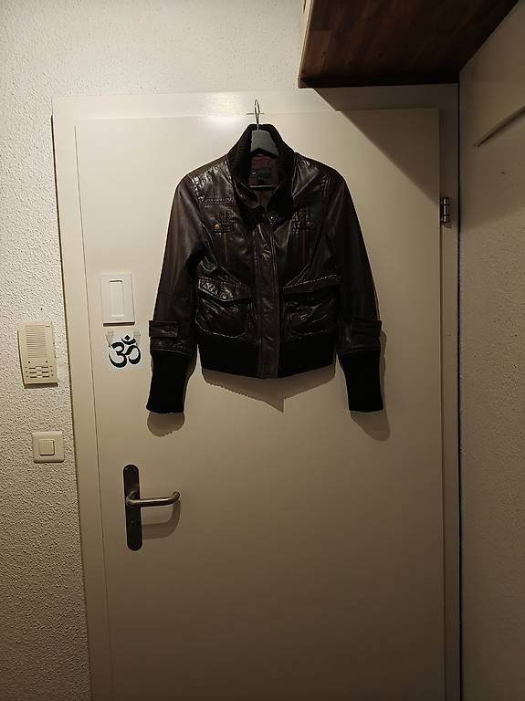 Giacche: Mango MNG Kunstleder Jacke EUR XS – Usato da Zürich venduto da ste_hv76