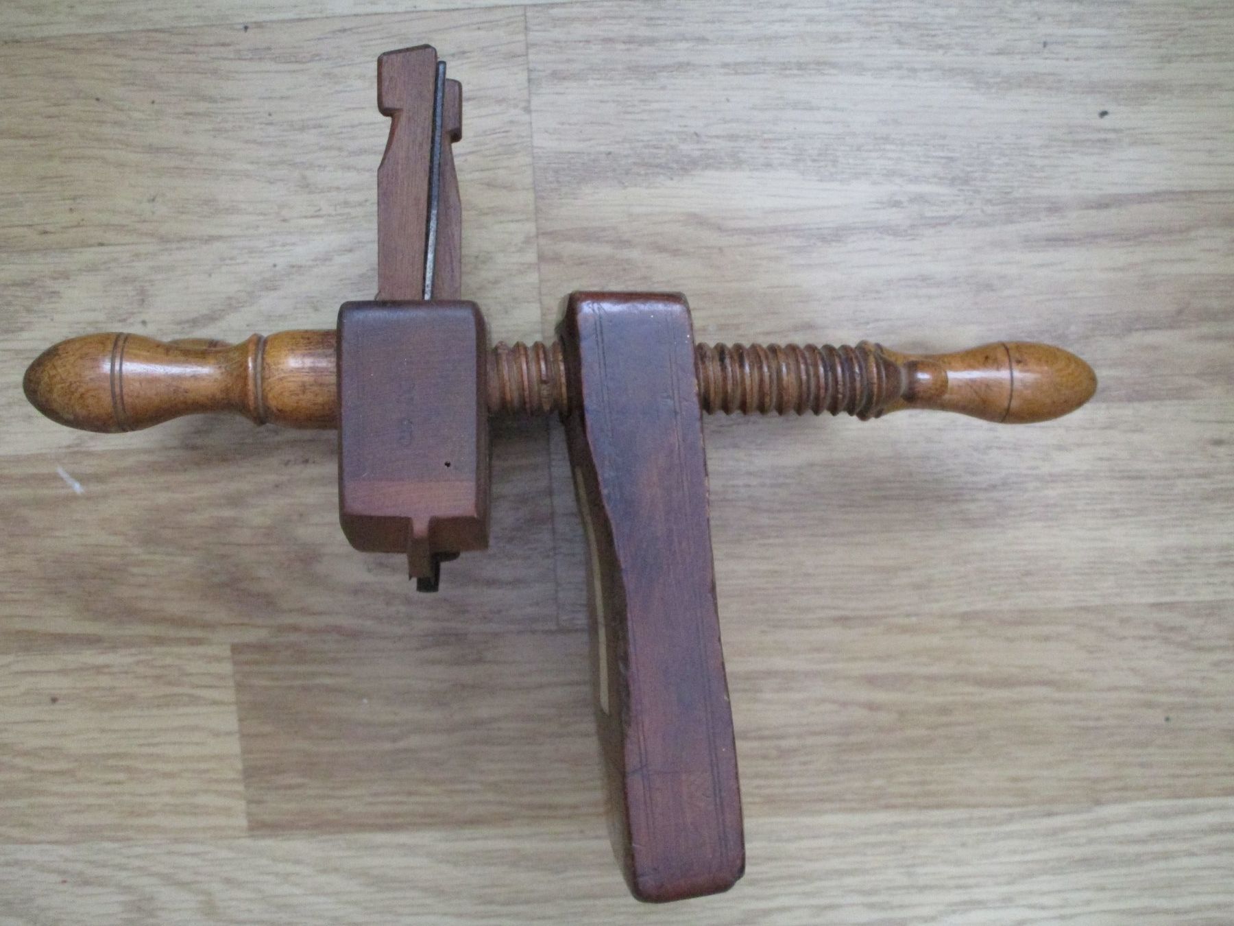Tous les outils: Antiker Hobel 1840  Holz – D'occasion à Heimberg par Lupo57 3