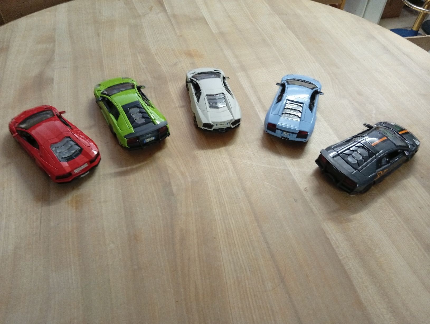 Voitures modèles: Modellautos 1:24 – D'occasion à Trun par kawak1 1