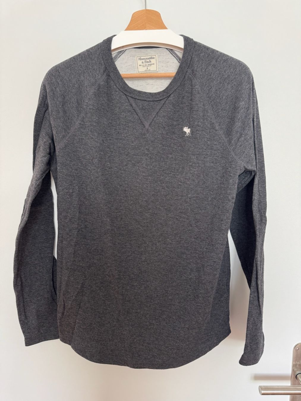 Abercrombie Maglioni & Felpe: Abercrombie & Fitch Sweater – Usato da Winterthur venduto da Buzzi...