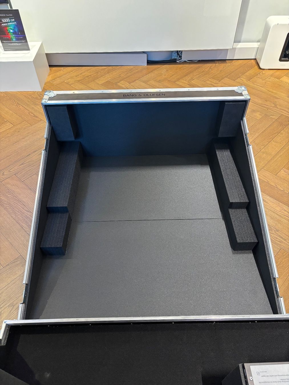 Caisses de transport: Flight-cases robustes sur mesure avec mousse! box transport – D'occasion à Sion par Bang-OlufsenSion 5