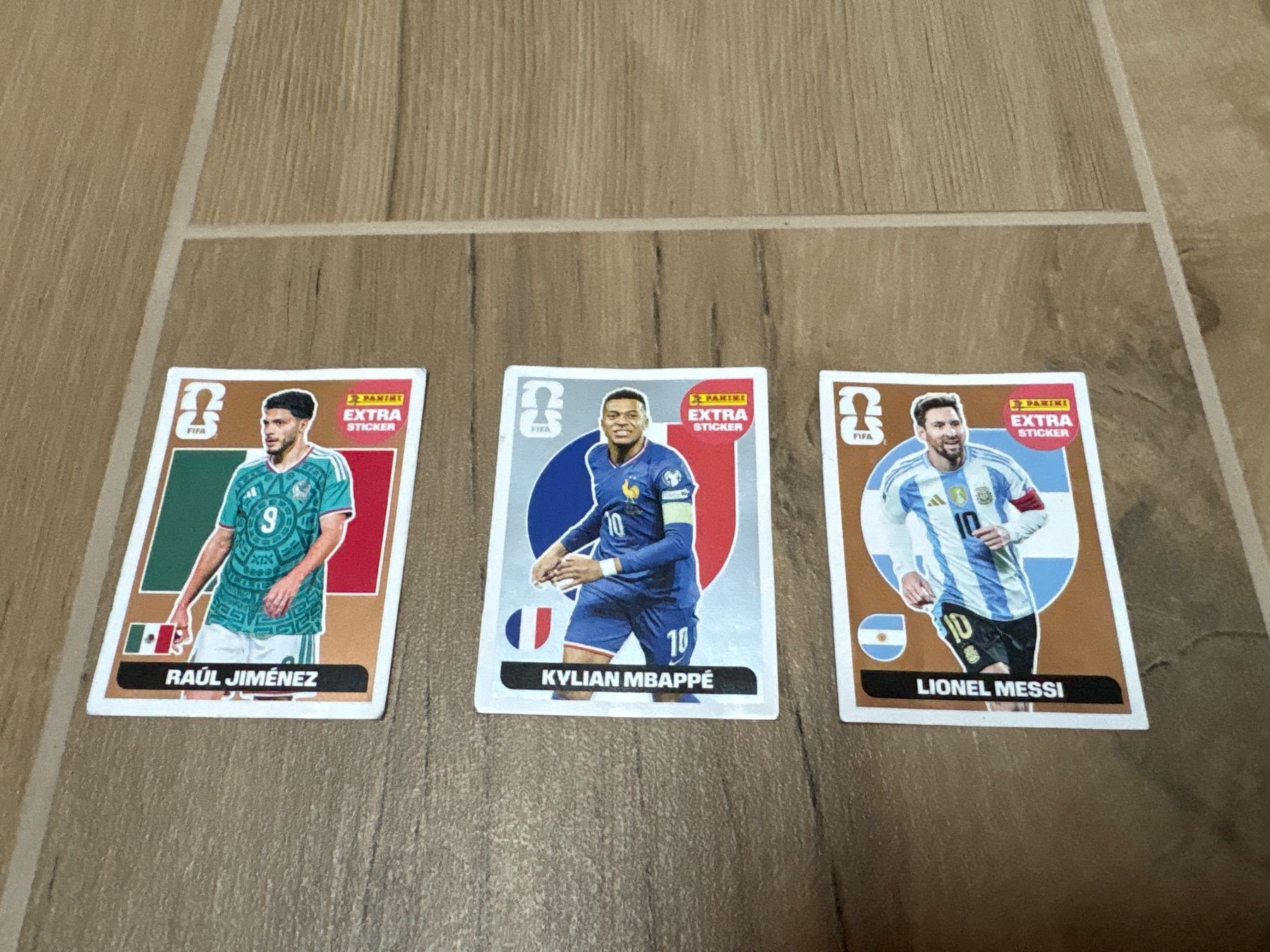 Panini Sammelbilder & Trading cards: Panini ExtraSticker WM26 Messi&Jimenez Bronze,MBappe Silber – Gebraucht aus Diessenhofen von Fluempel