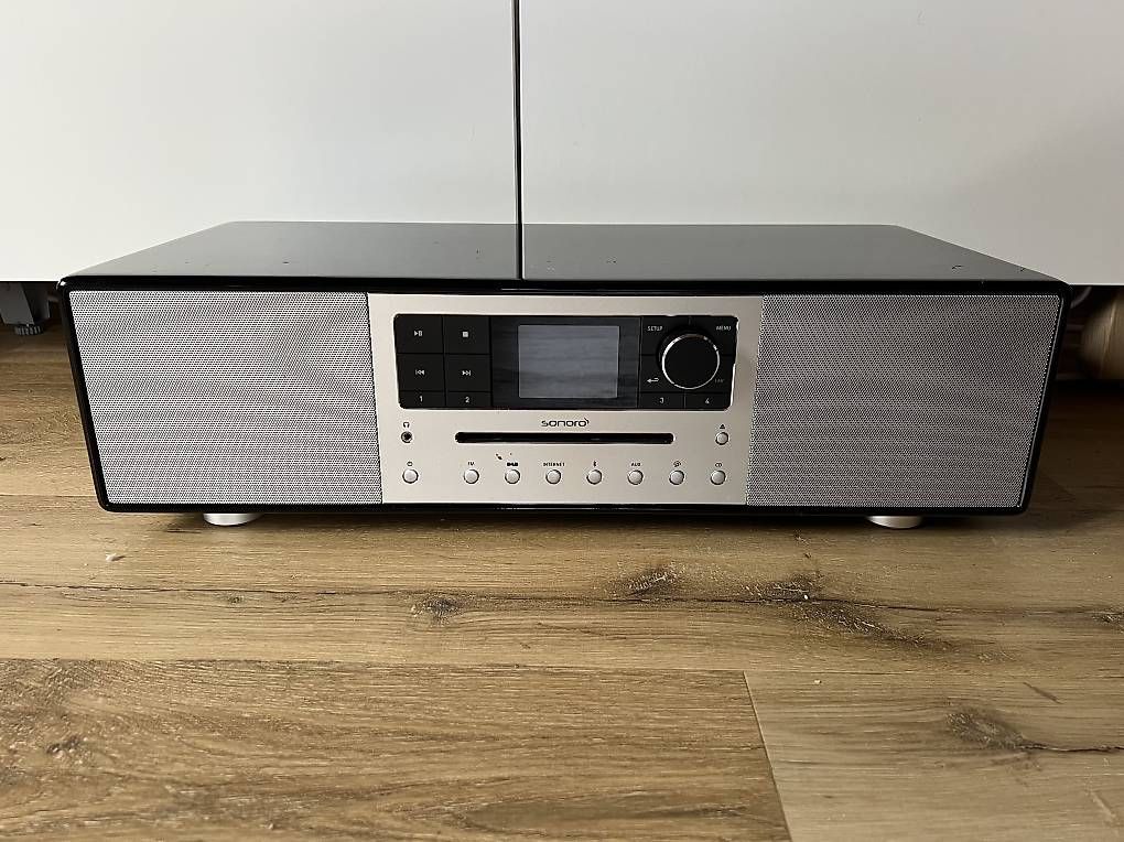 Radio: Sonoro système de son  – Usato da St-Cierges venduto da Gw.