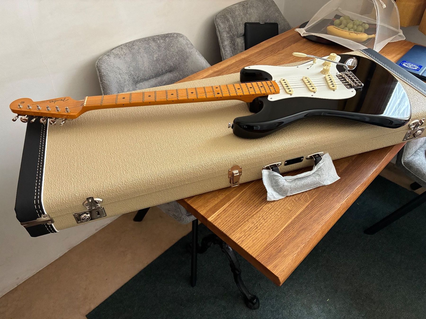 Gibson Strumenti musicali: Fender Eric Johnson Stratocaster black – Usato da Stein am Rhein venduto da metti-swiss 7
