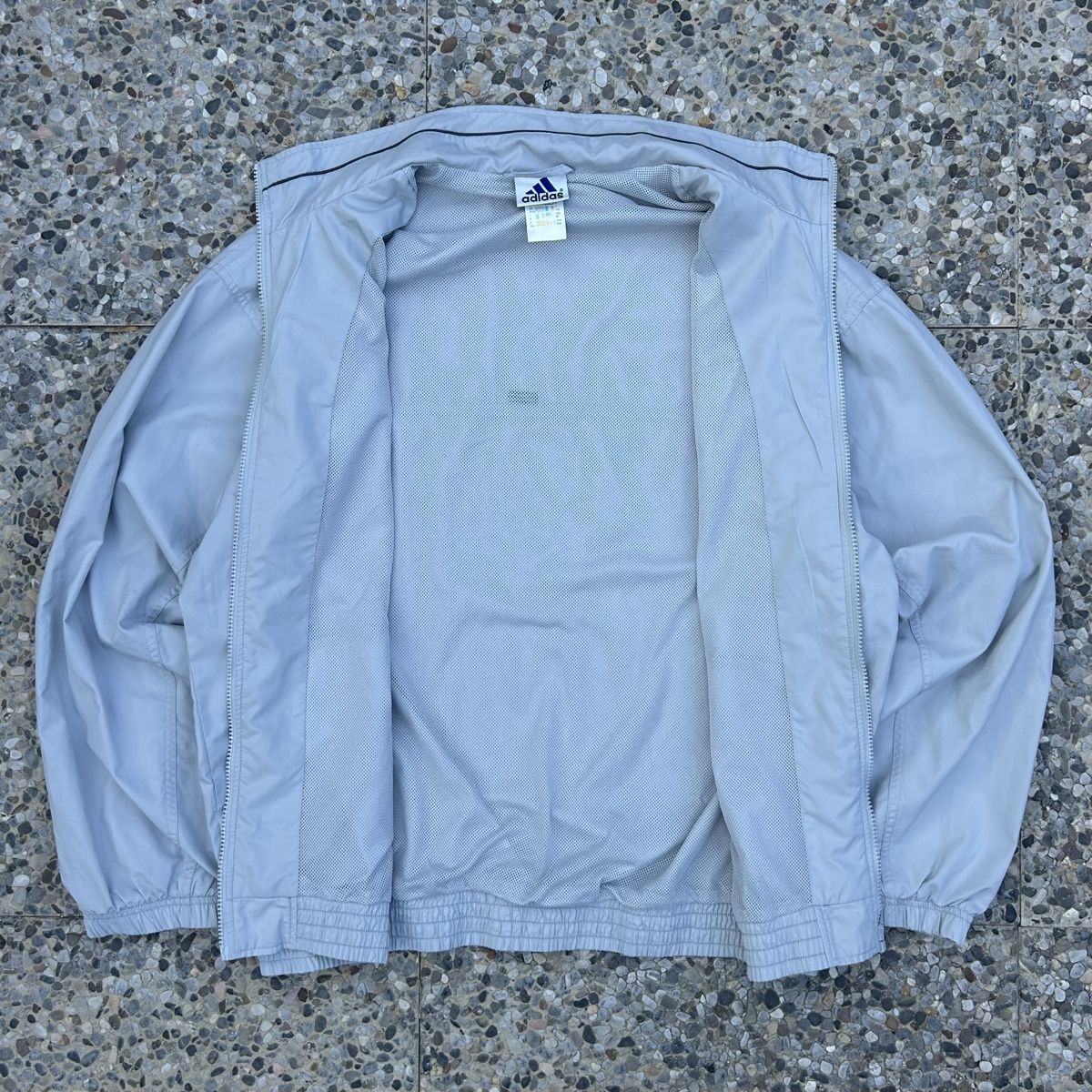 Adidas Giacche: Vintage Adidas White track jacket  – Usato da brent venduto da fukusapes 3