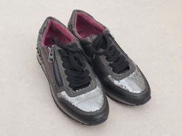 Schöne Sneakers Gr.35/36