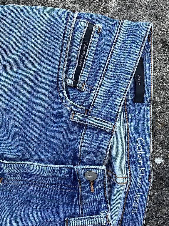 Jeans: Designer Jeans Calvin Klein – D'occasion à Zürich par lin_92hw 1