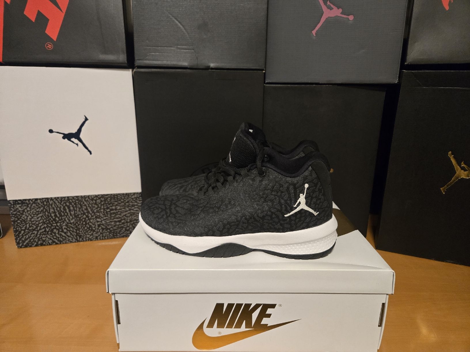 Jordan Scarpe da uomo: Jordan B.Fly Anthracite White Gr. 38 – Usato da Winterthur venduto da SneakersLeo 3