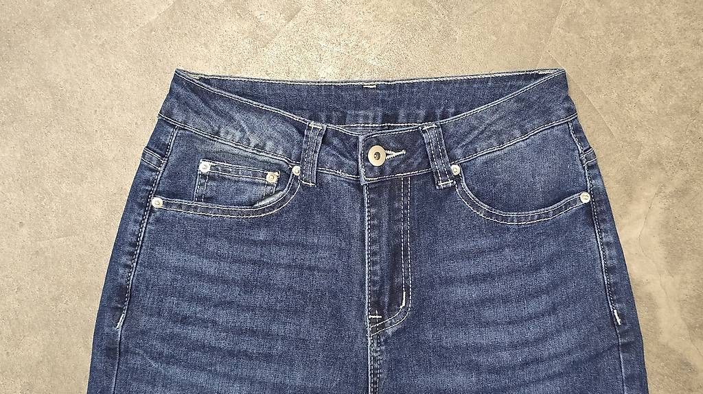 Jeans: Wide Leg Jeans - S - Schlaghose 👖 – Nuovo (secondo la descrizione) da Thalwil venduto da VitaMini 4