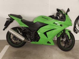 Kawasaki Ninja 250R grün