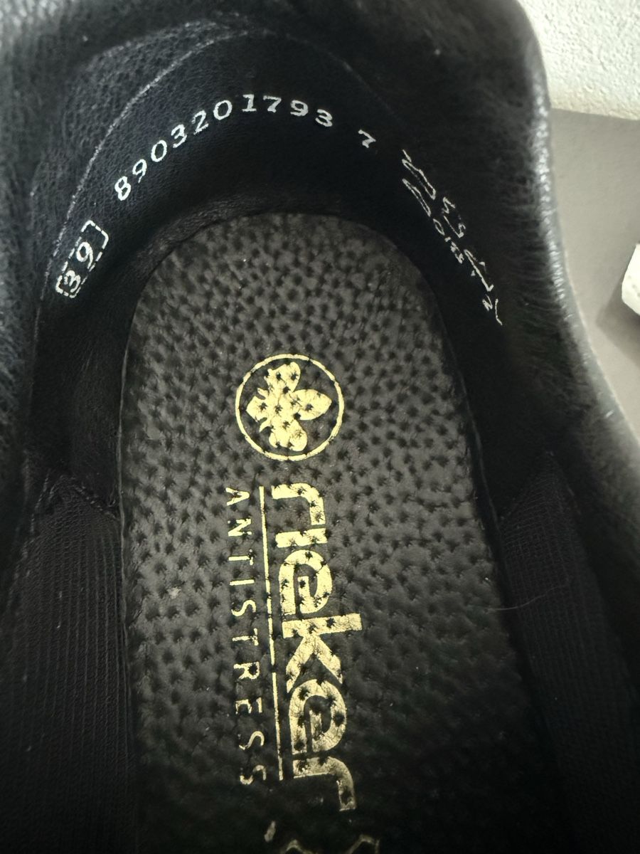 Rieker Scarpe da donna: Rieker Halbschuh Grösse 39. alles muss weg – Nuovo (secondo la descrizione) da Pfeffikon LU venduto da pepino17 5