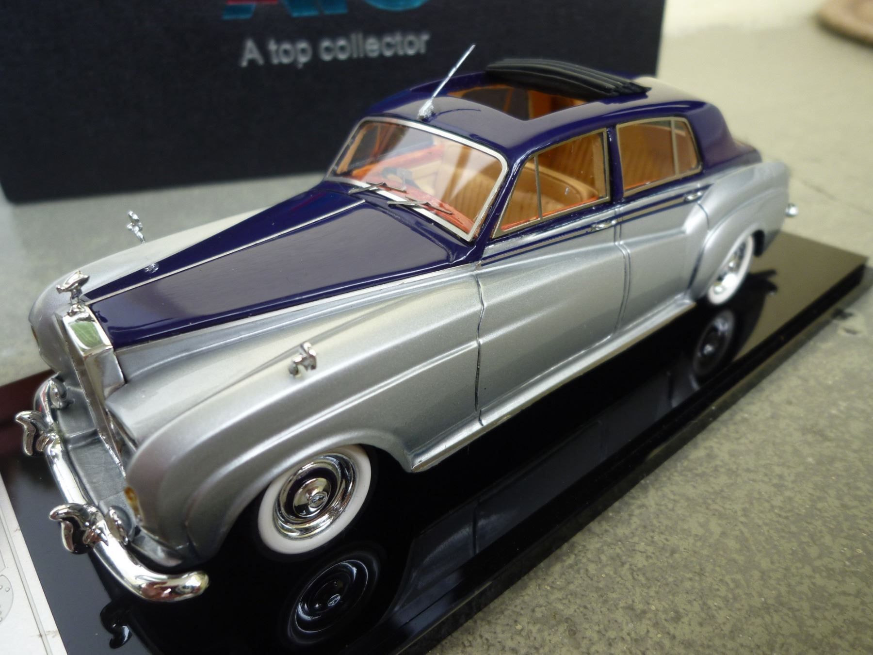 Rolls Royce Modellini d'auto: Rolls-Royce Silver Cloud III (1962-1965) – Nuovo e nell'imballaggio originale da Flawil venduto da Imperiosud 5