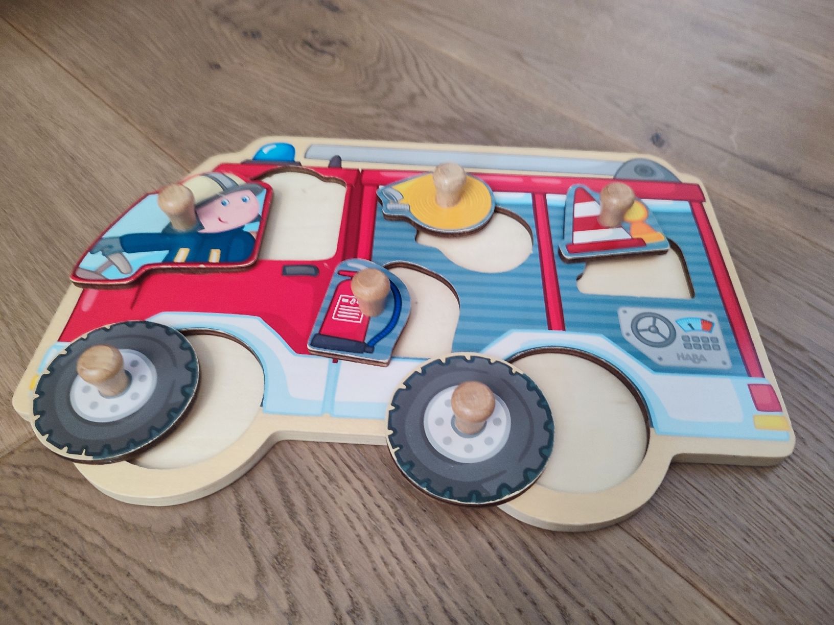 Puzzle: Holzpuzzle – Usato da Bäretswil venduto da Gartenzwergin 1