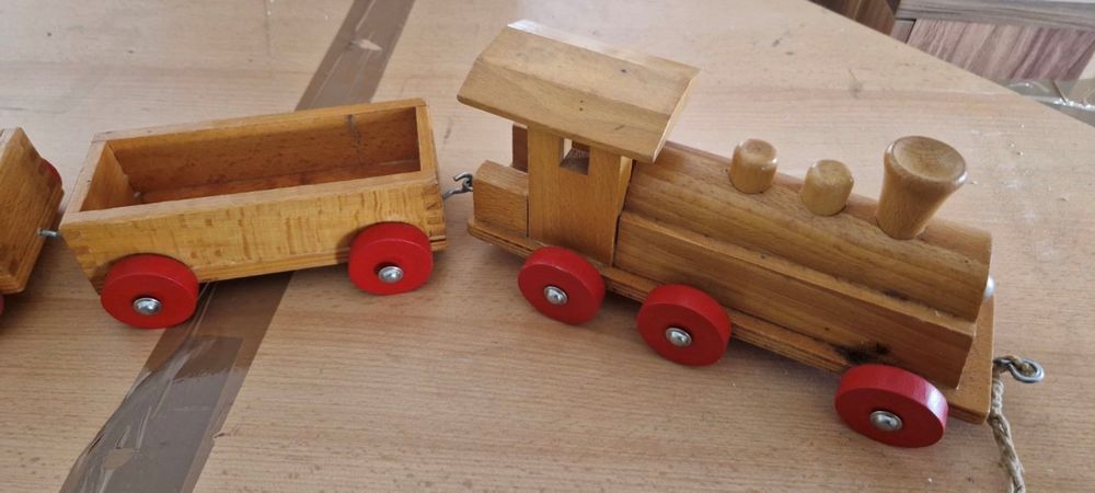 Holz Eisenbahn Bauernhof - Kreativer Spielspaß Für Kinder!