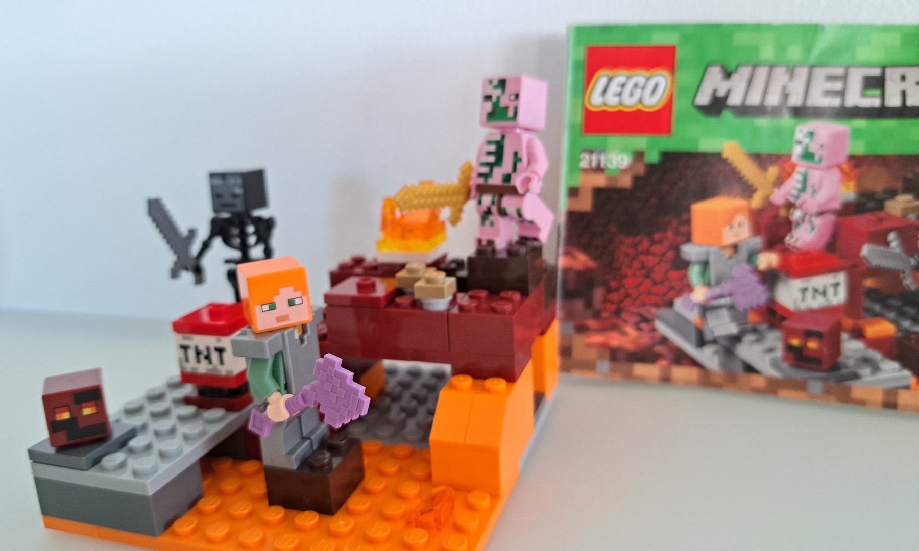 Lego Giocattoli: LEGO Minecraft 21139 Netherabenteuer – Usato da Langendorf venduto da thesi246 1