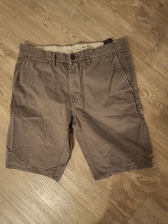 Shorts kurz Grösse 32