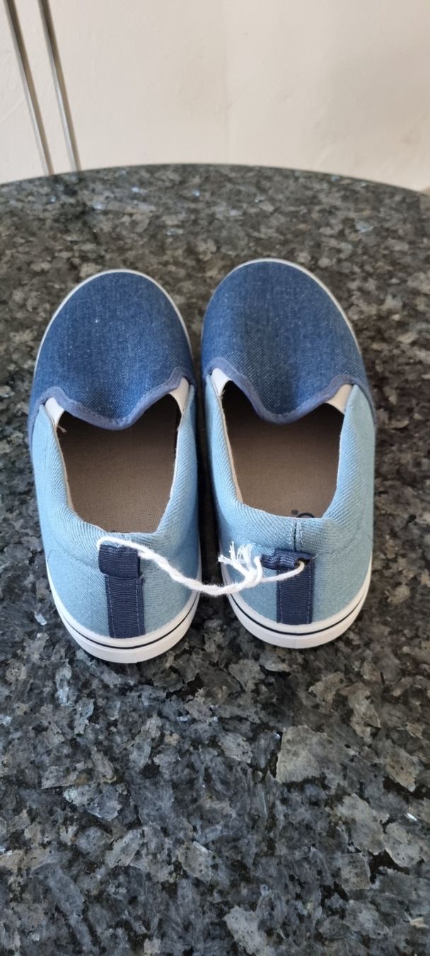 Scarpe da uomo: Schuhe Leinenblau Grösse 36 Neu – Nuovo (secondo la descrizione) da egliswil venduto da Maggy6 1