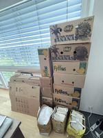 25 Umzugskartons + 11 Bananenkisten + Verpackungsmaterial