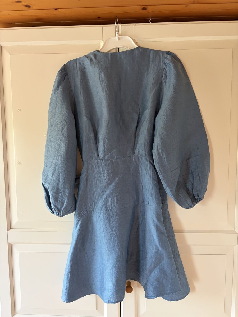 Maje Robes: Maje Linen Blue Dress – D'occasion à St.Josefen par lop_lh8d 5