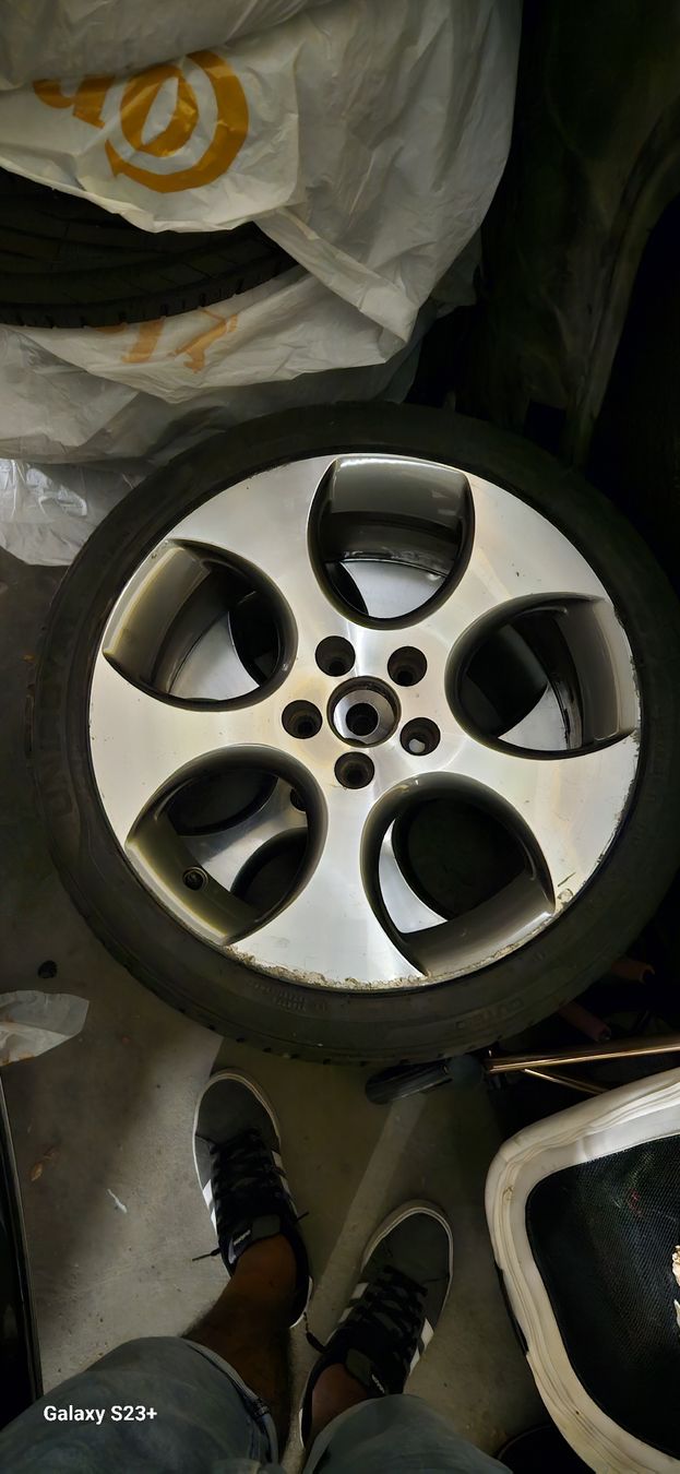 Volkswagen Cerchioni: jantes golf gti  – Usato da Versoix venduto da pol_7pnl 6