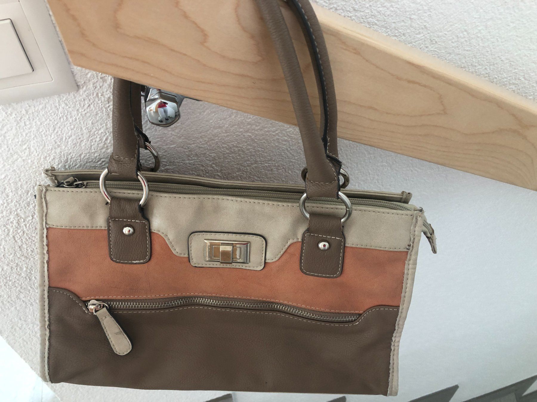 Sacs femmes: Damen-Handtasche – D'occasion à Eschenz par glaro14