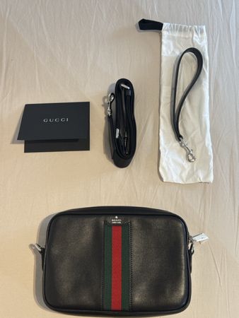 Gucci petit sac bandoulière Web Trademark cuir noir – neuf a