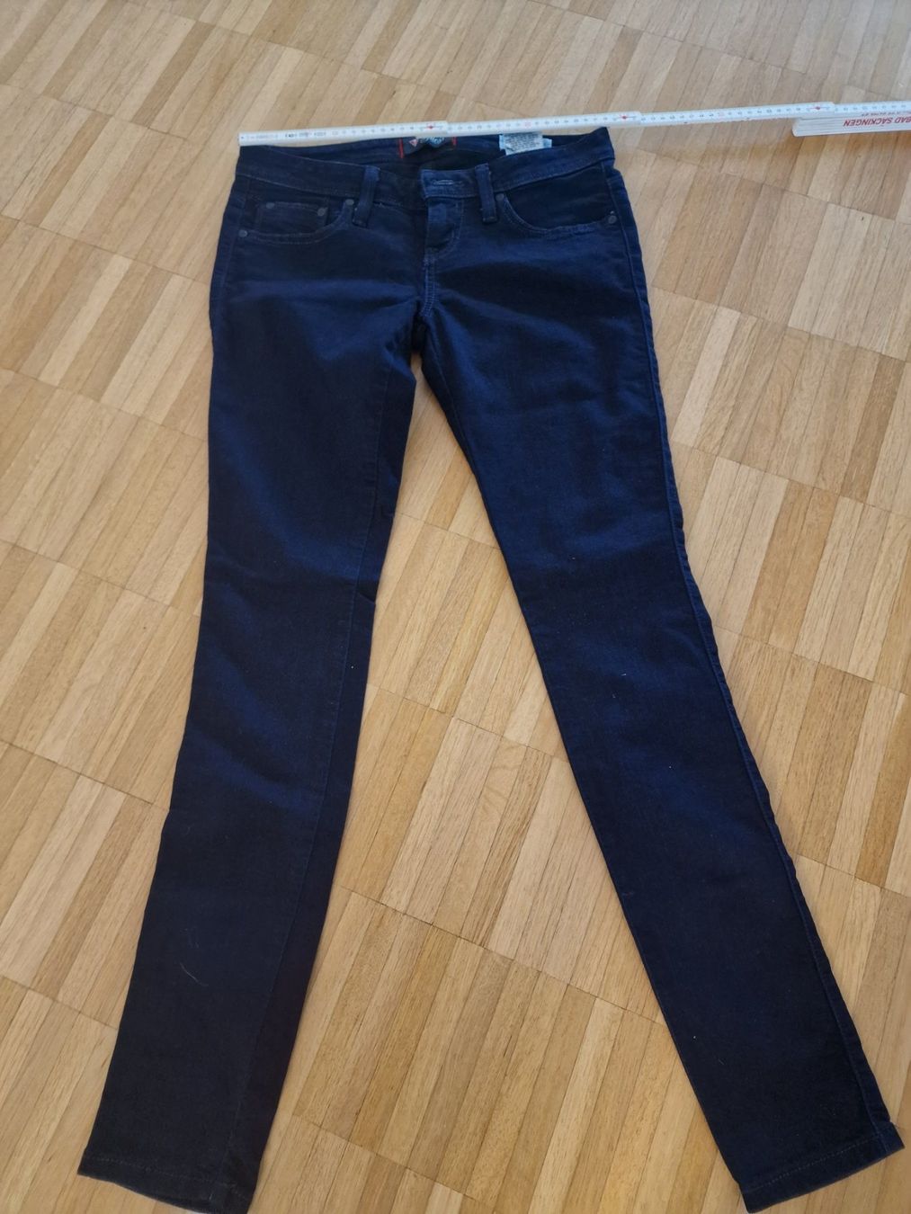 Guess Pantaloni: Guess Hose – Usato da Laufenburg venduto da may_r2st