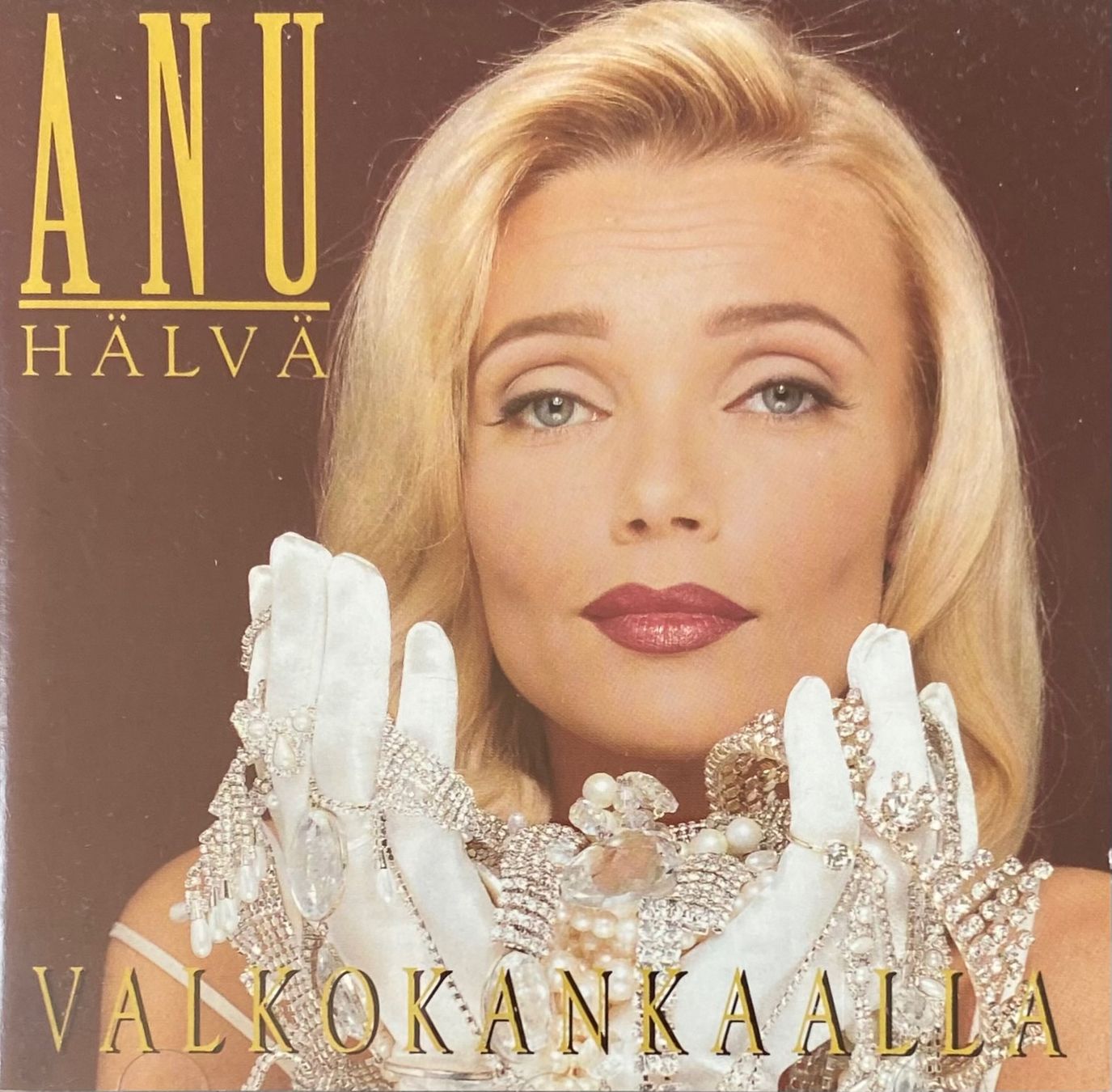 CDs: ANU HÄLVÄ - VALKOKANKAALLA CD Finnland – Gebraucht aus Luzern von Lycka