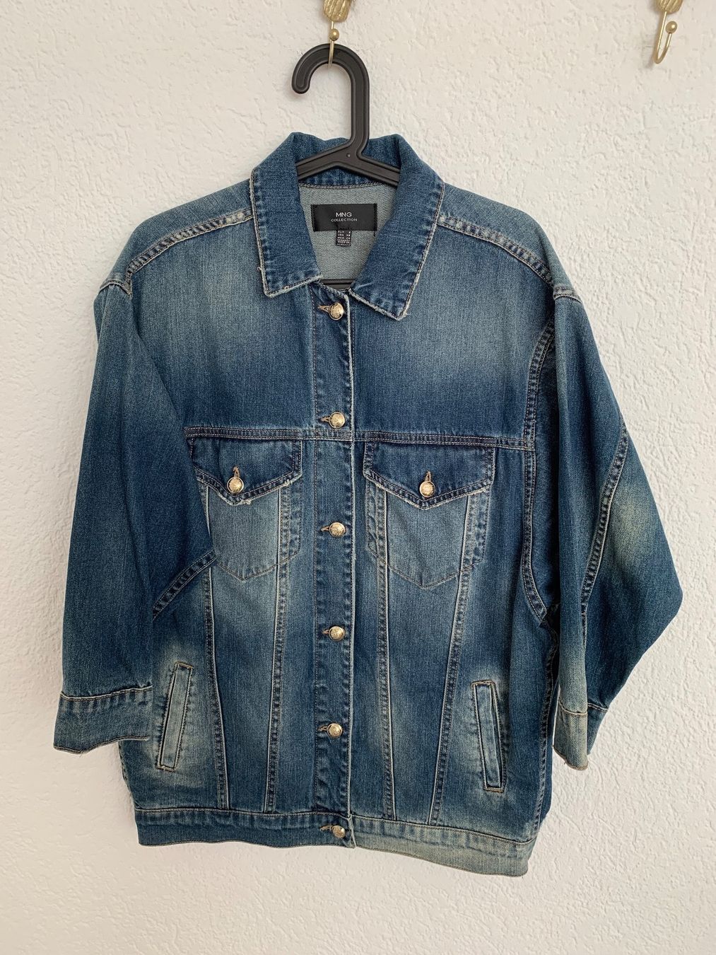 Mango Giacche: Mango Jeans Jacke oversized destroyed Look Gr. S – Nuovo (secondo la descrizione) da Fislisbach venduto da KolibriSecondhand