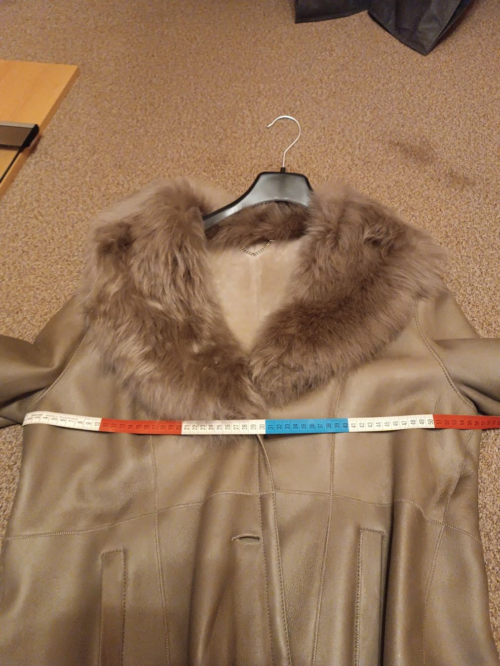 Madeleine Giacche: Lammfelljacke echt hellgrau-beige von Madeleine – Nuovo (secondo la descrizione) da Horn venduto da sonjamenzi 9