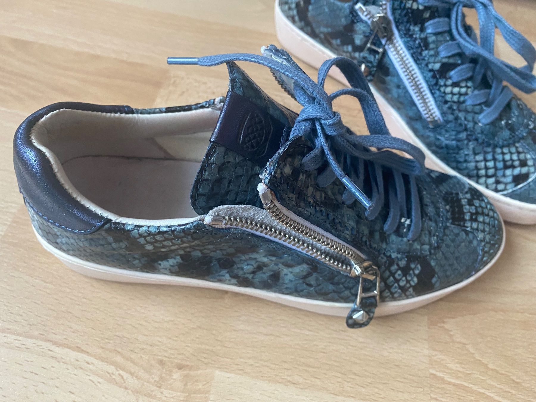 Navyboot Scarpe da donna: NAVYBOOT Echtleder Sneaker – Usato da Besazio venduto da lionheart63 2