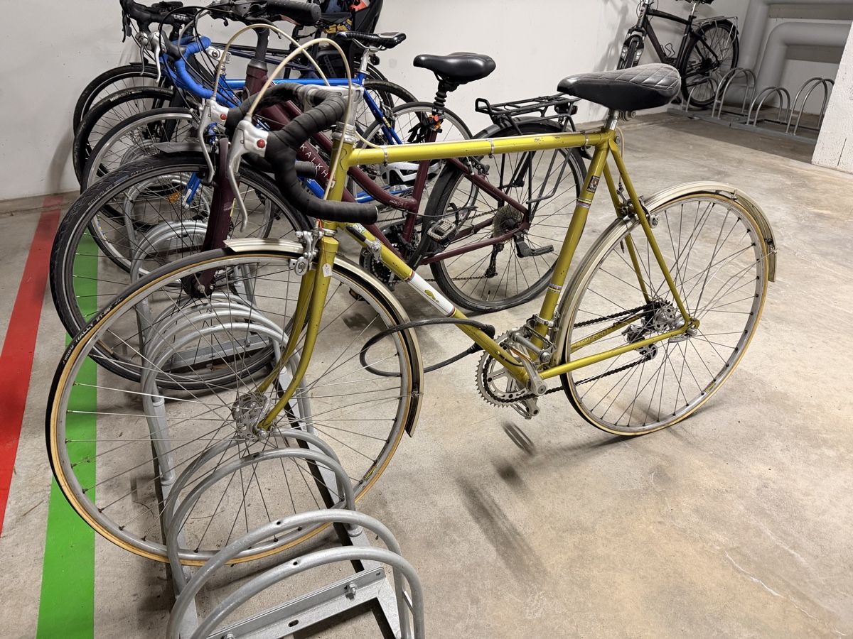 Velos: Vélo de route Valco Jaune – Defekt aus Nyon von jul_5lvn 1