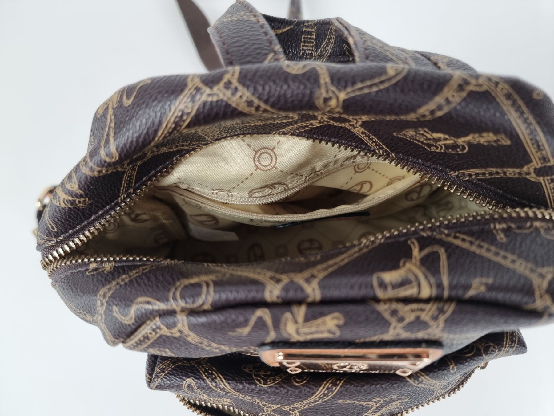 Rucksäcke: Tasche Giulia Pieralli – Gebraucht aus Urtenen-Schönbühl von Restwert_Schoenbuehl 6