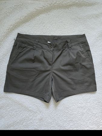 Quechua Shorts Gr. S – Khaki Wandern Outdoor ​