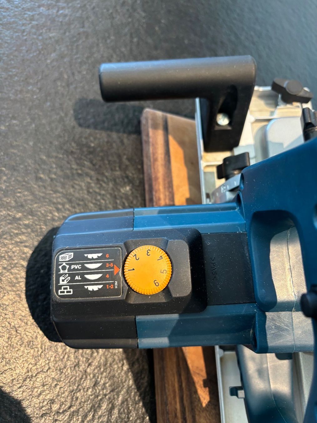 Bosch Seghe: Bosch GKS 66 CE Handkreissäge – Usato da St. Pantaleon venduto da McIntosh01 3