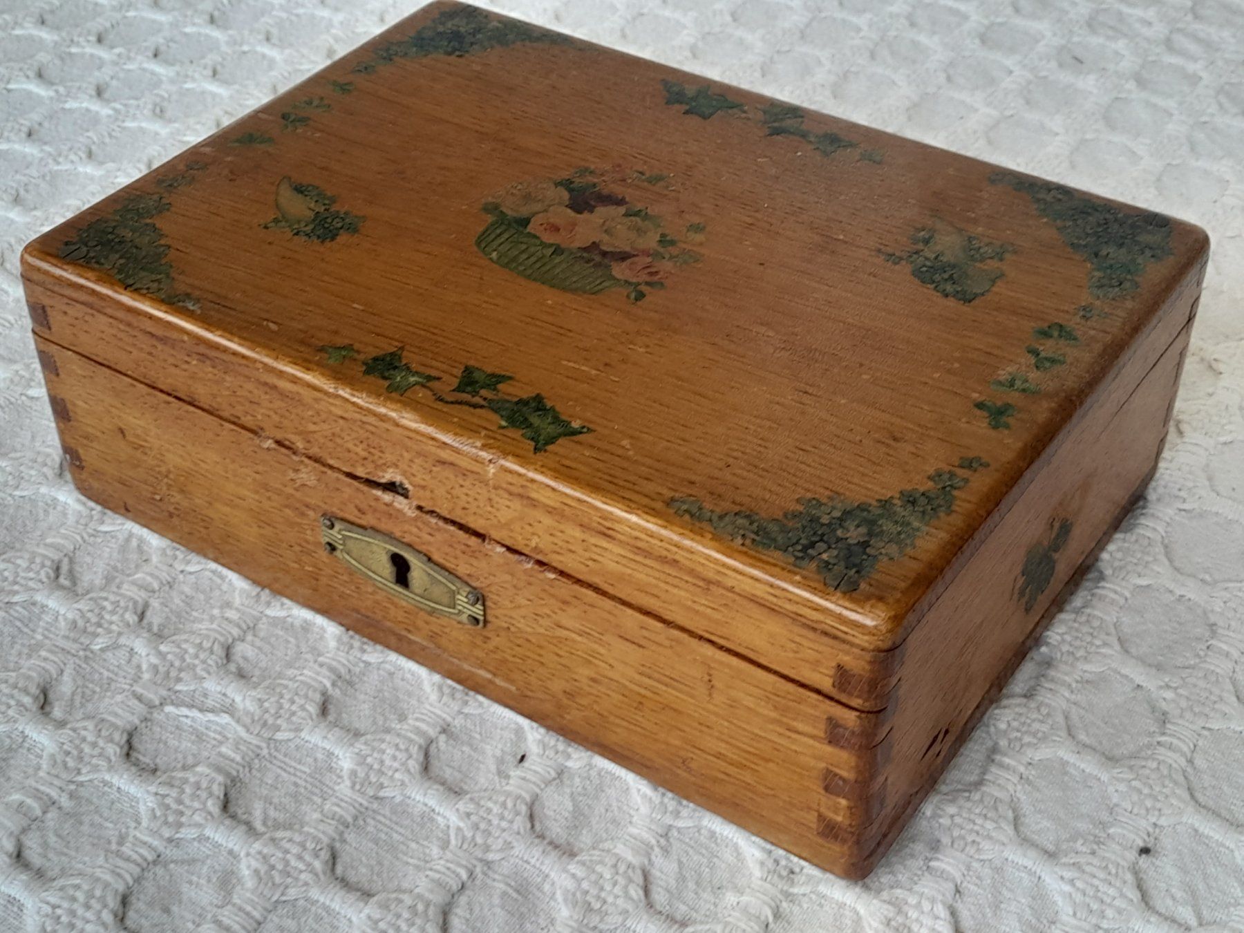 Barattoli: antike Holzbox/Schatulle – Usato da Thun venduto da Treff.....e 1