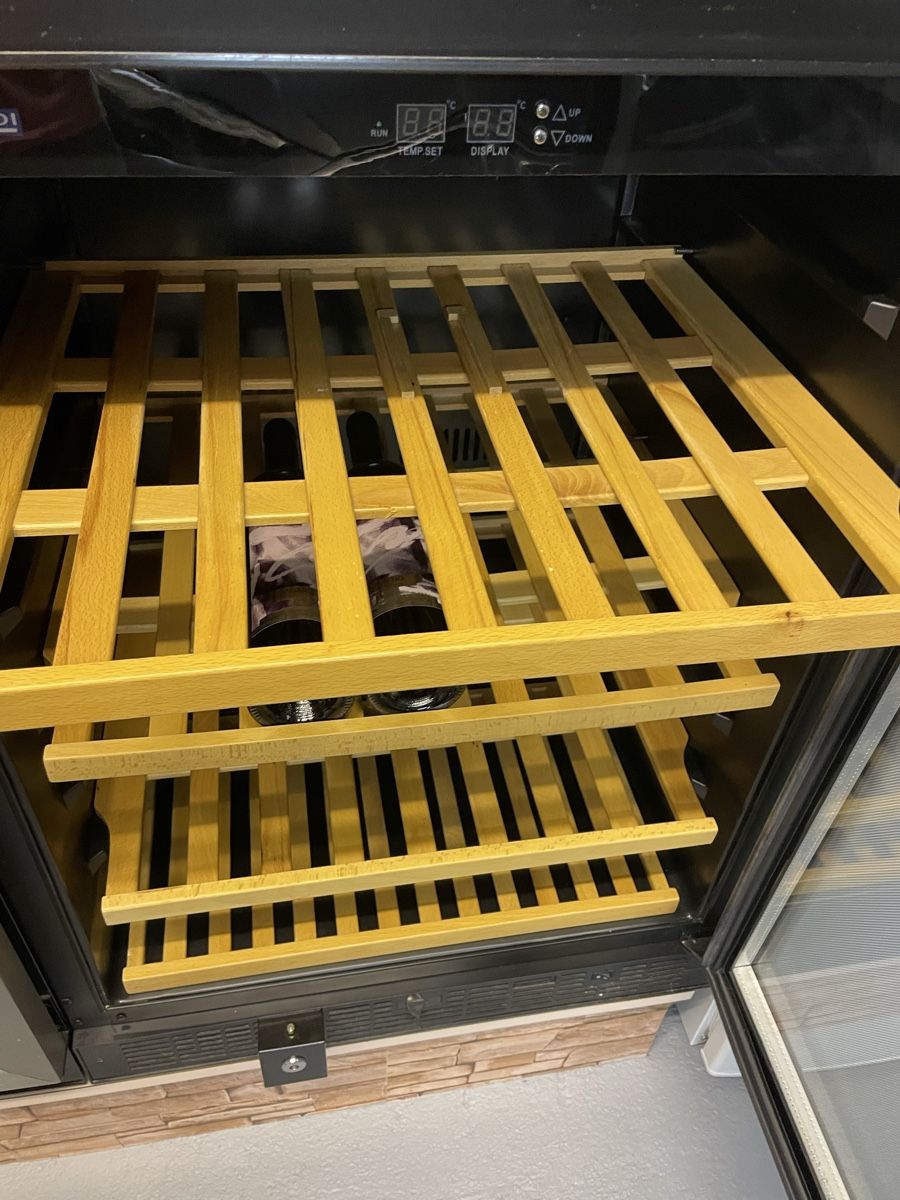 Réfrigérateurs: Weinkühlschrank BERNARDI – D'occasion à Eiken par garanoiri 2