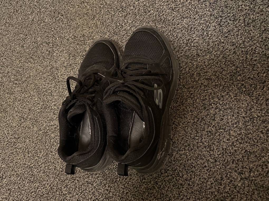 Skechers Scarpe da uomo: Skechers Turnschuhe Trainers – Usato da Oetwil am See venduto da danielng718 1