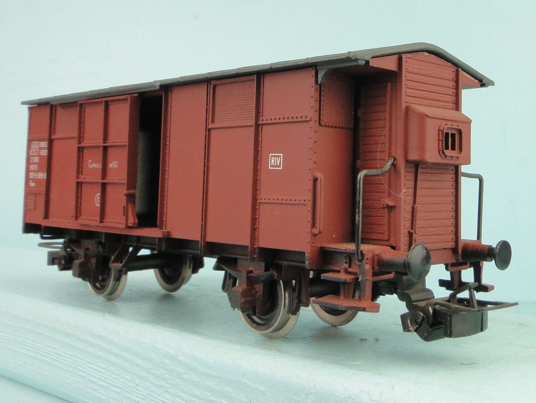 Rivarossi Modellini di ferrovie: Rivarossi H0 FS Spitzdach Güterwagen – Usato da Bülach venduto da cann11 4