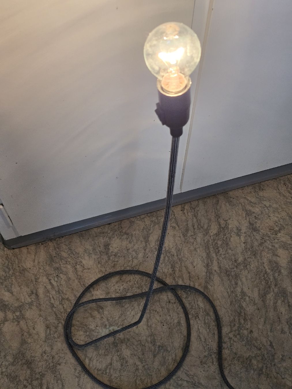 Lampade: Cord Lamp np.399 – Usato da Biel/Bienne venduto da alexriveros2 5