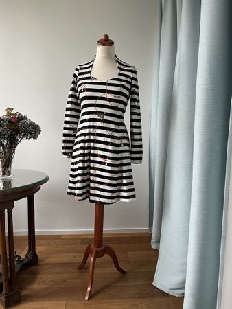 Retro-Kleid mit Streifen, Grösse M