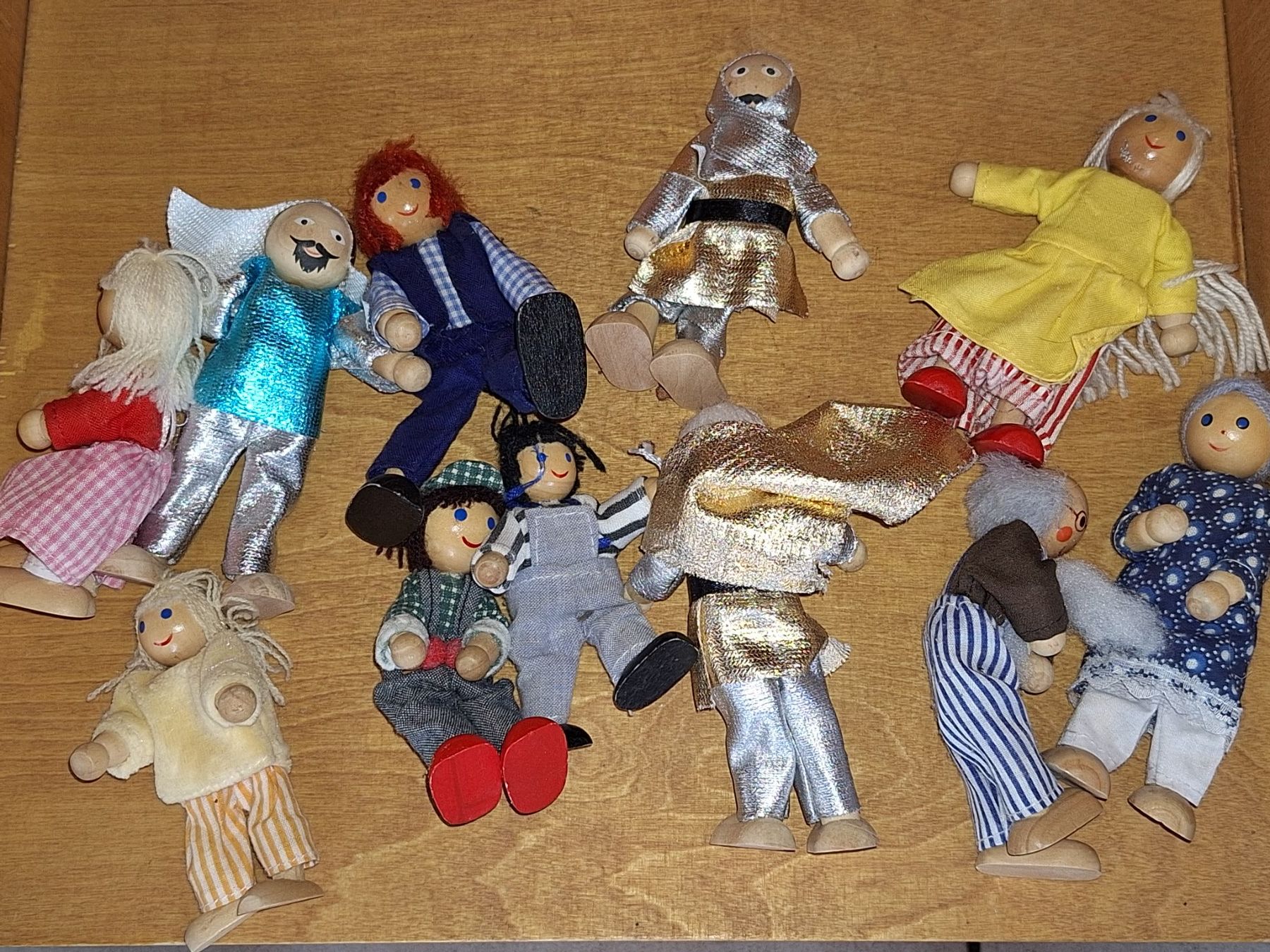 Case e mobili per bambole: Holz-Puppenhaus – Usato da Eriswil venduto da corolla05 4