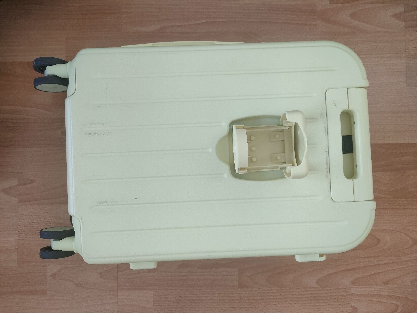 Valigie: Reisekoffer (suitcase) – Usato da Zürich venduto da mh1_lr7h 4