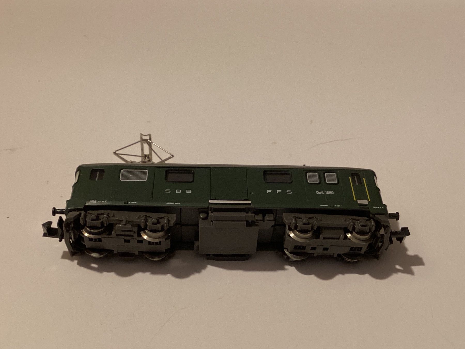 Hobbytrain Modellini di ferrovie: Hobbytrain De 4/4 1669 SBB 1:160 – Usato da Effretikon venduto da simtek_de 3