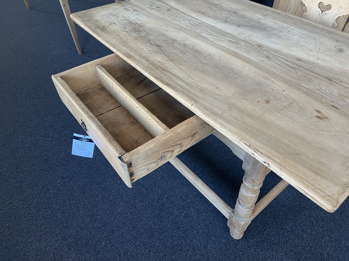 Tavoli: Schragentisch Alpenländisch – Usato da Gossau SG venduto da Keller-Antiques 3