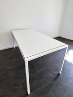 Moderner Bürotisch 160 × 80 cm | 2 Stück vorhanden