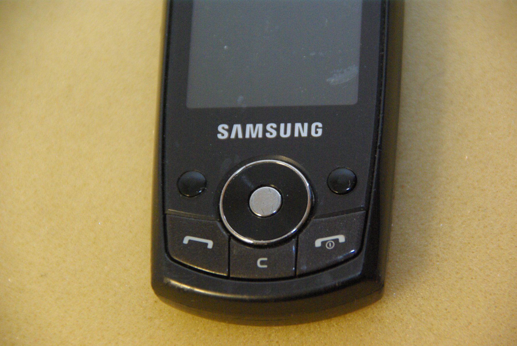Samsung Handys / Smartphones: SAMSUNG SGH-J700 Slider-Design – Defekt aus Herisau von Cevianer1844 1